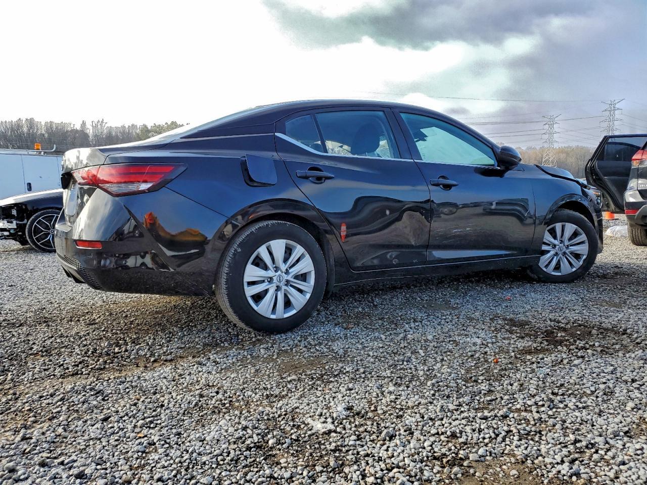 2024 Nissan Sentra S - Image 3