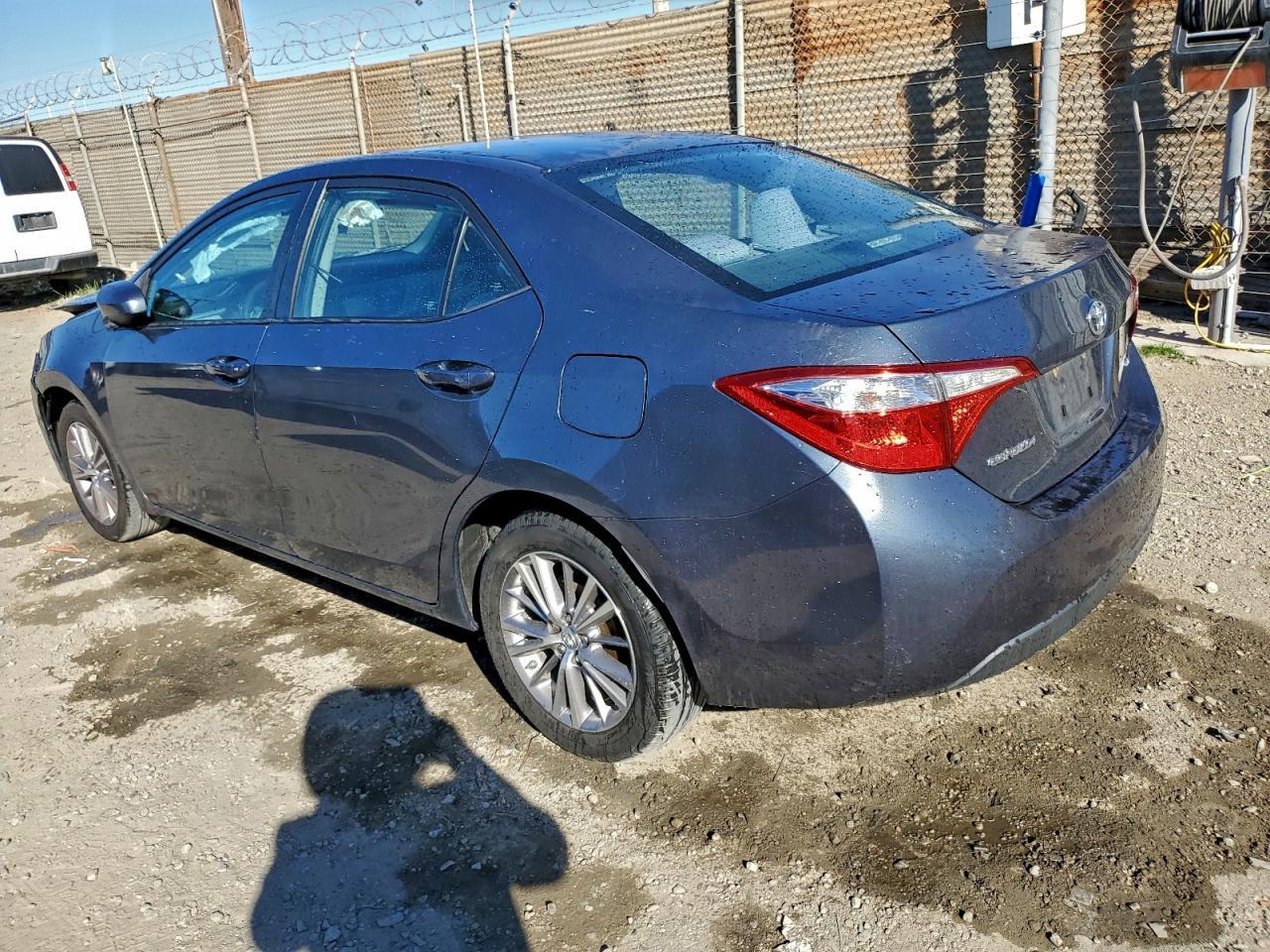 2015 Toyota Corolla Le Plus - Фото 2