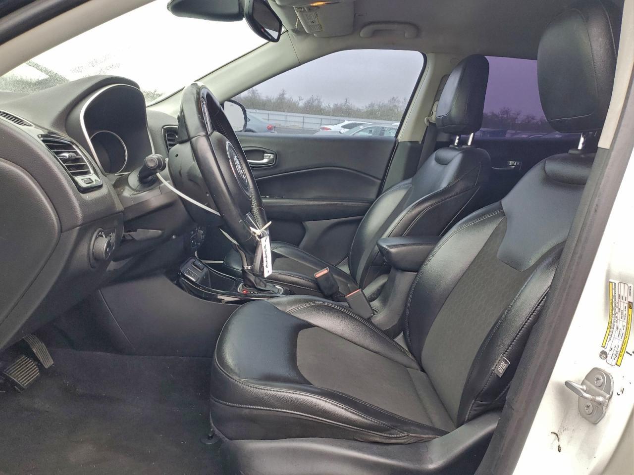 2018 Jeep Compass Latitude - Image 7