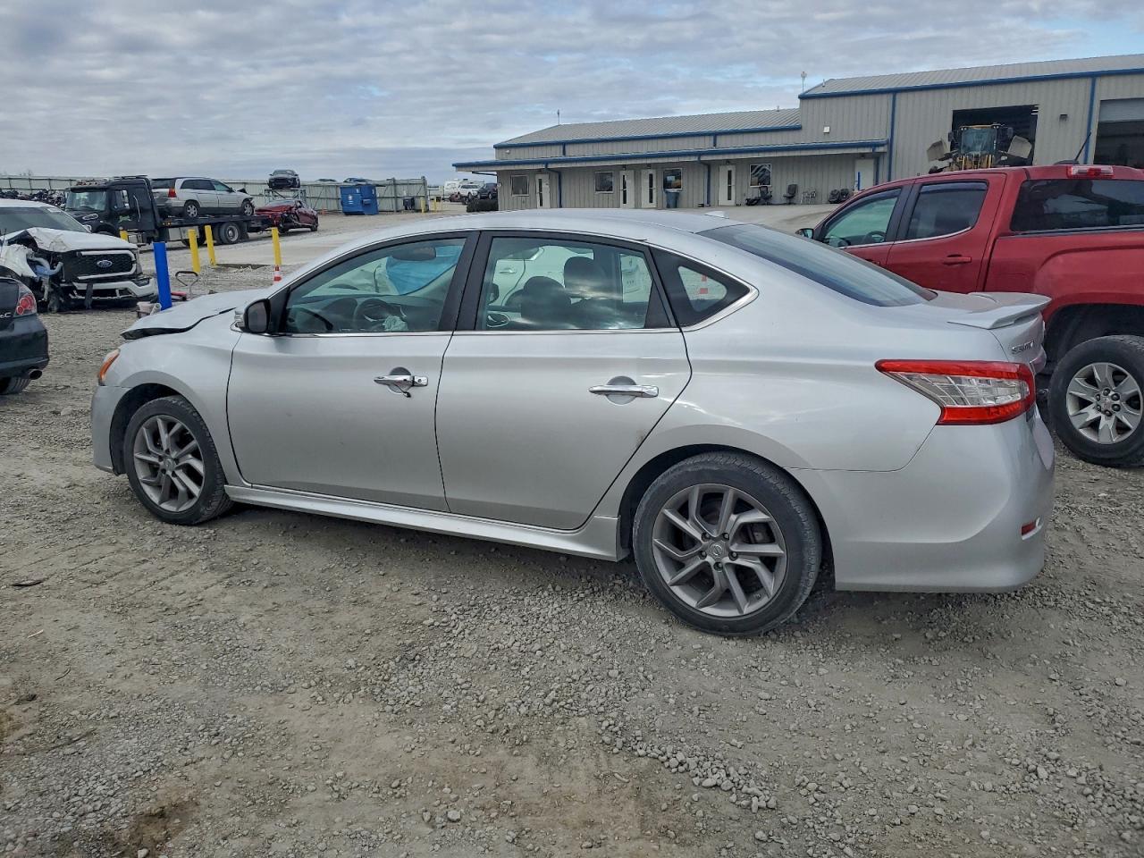 2015 Nissan Sentra S - Фото 2
