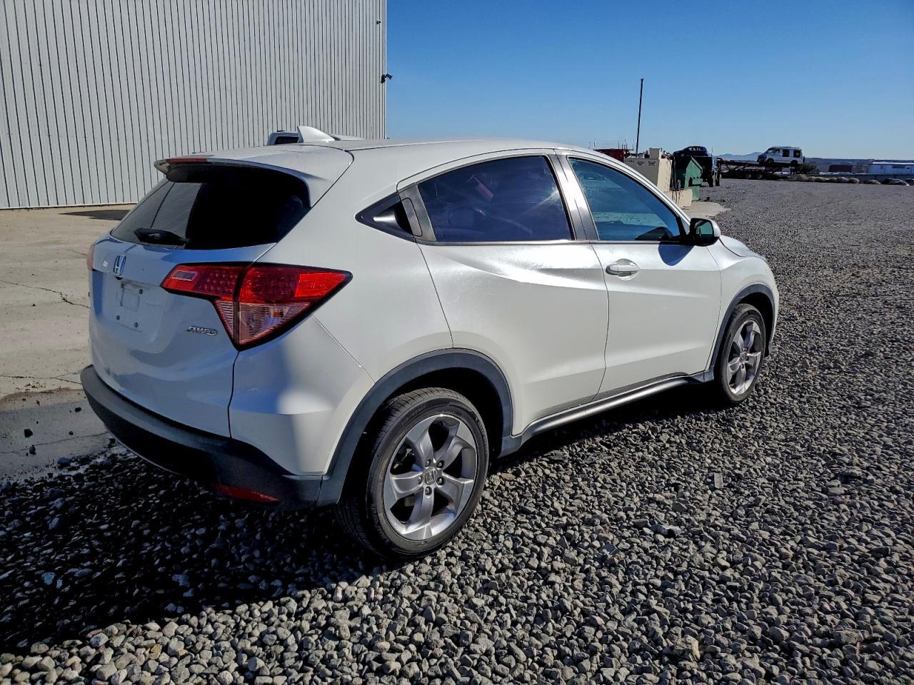 2017 Honda Hr-V Lx - Image 3