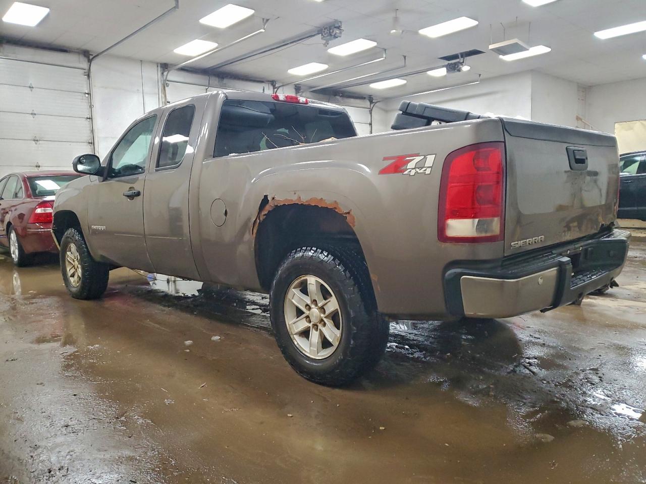 2013 GMC Sierra K1500 Sle - Image 2