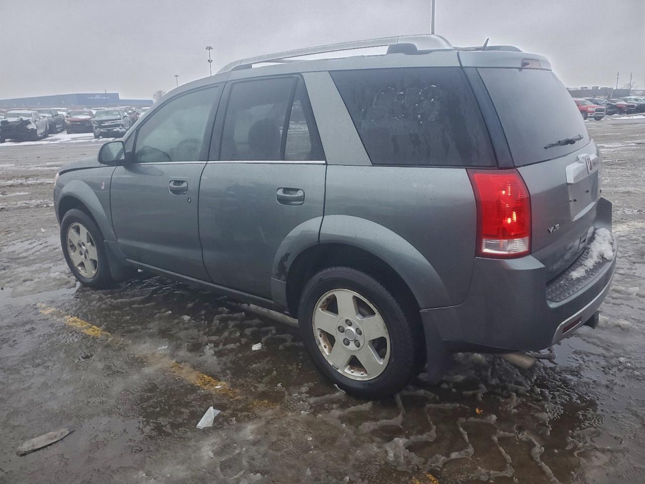 2006 Saturn Vue - Image 2