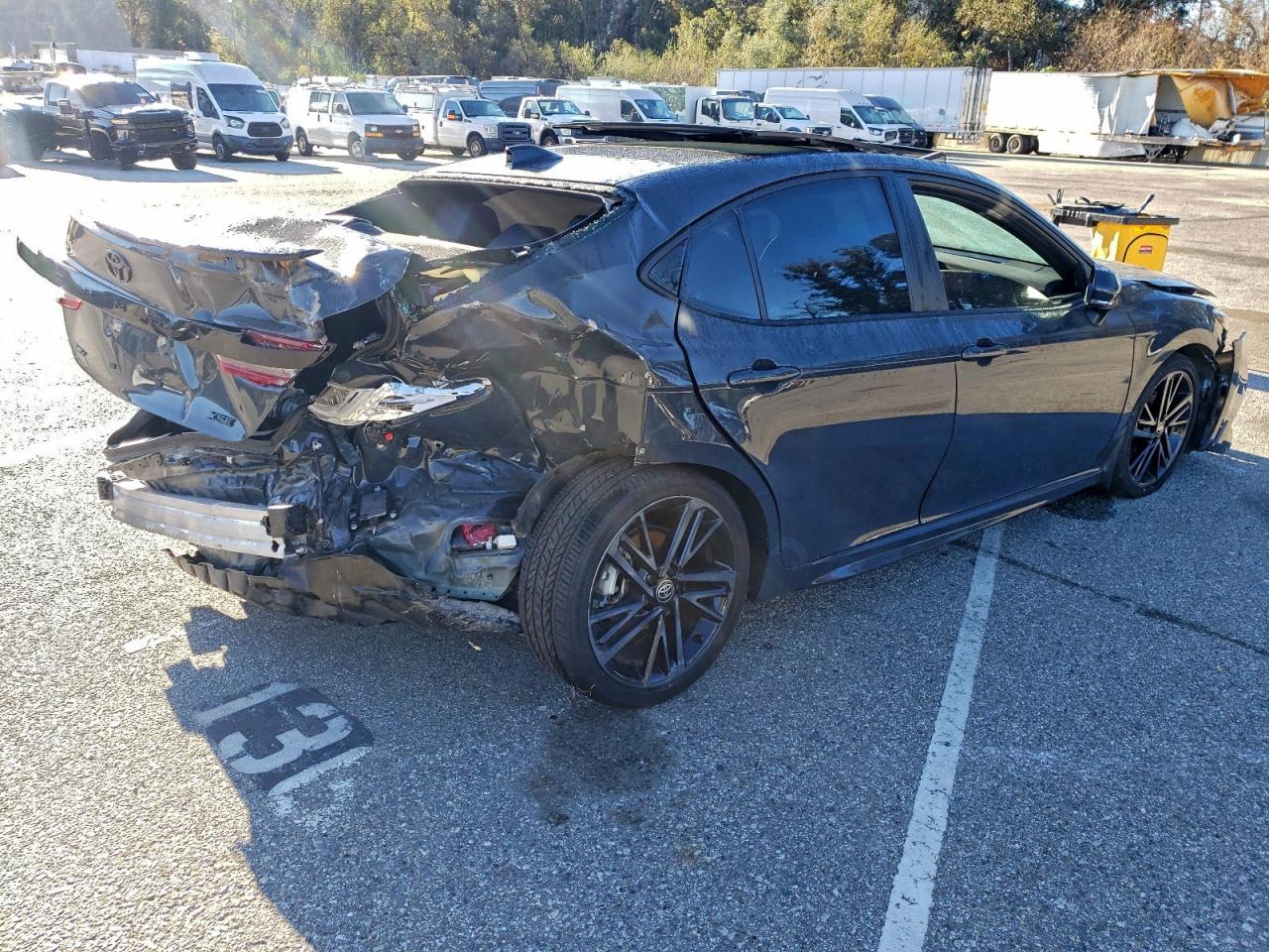 2025 Toyota Camry Xse - Image 3