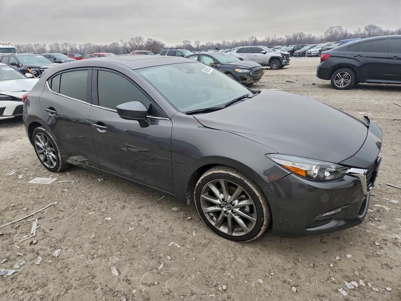 2018 Mazda 3 Touring - Image 4