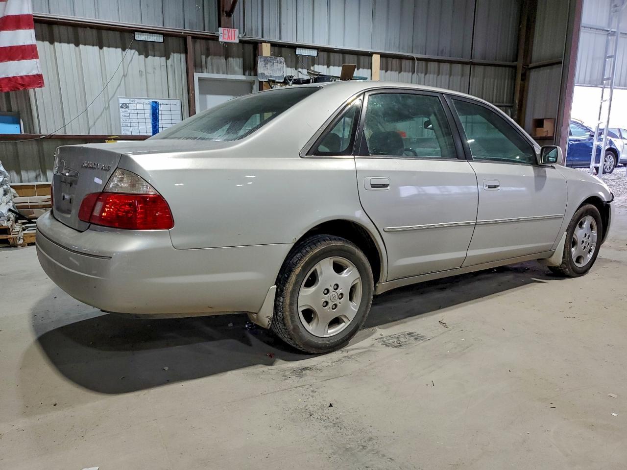 2004 Toyota Avalon Xl - Image 3