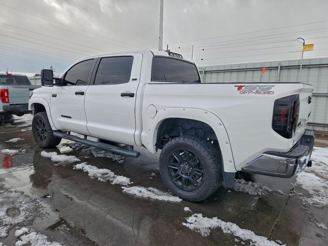 2020 Toyota Tundra Sr5 - Фото 2