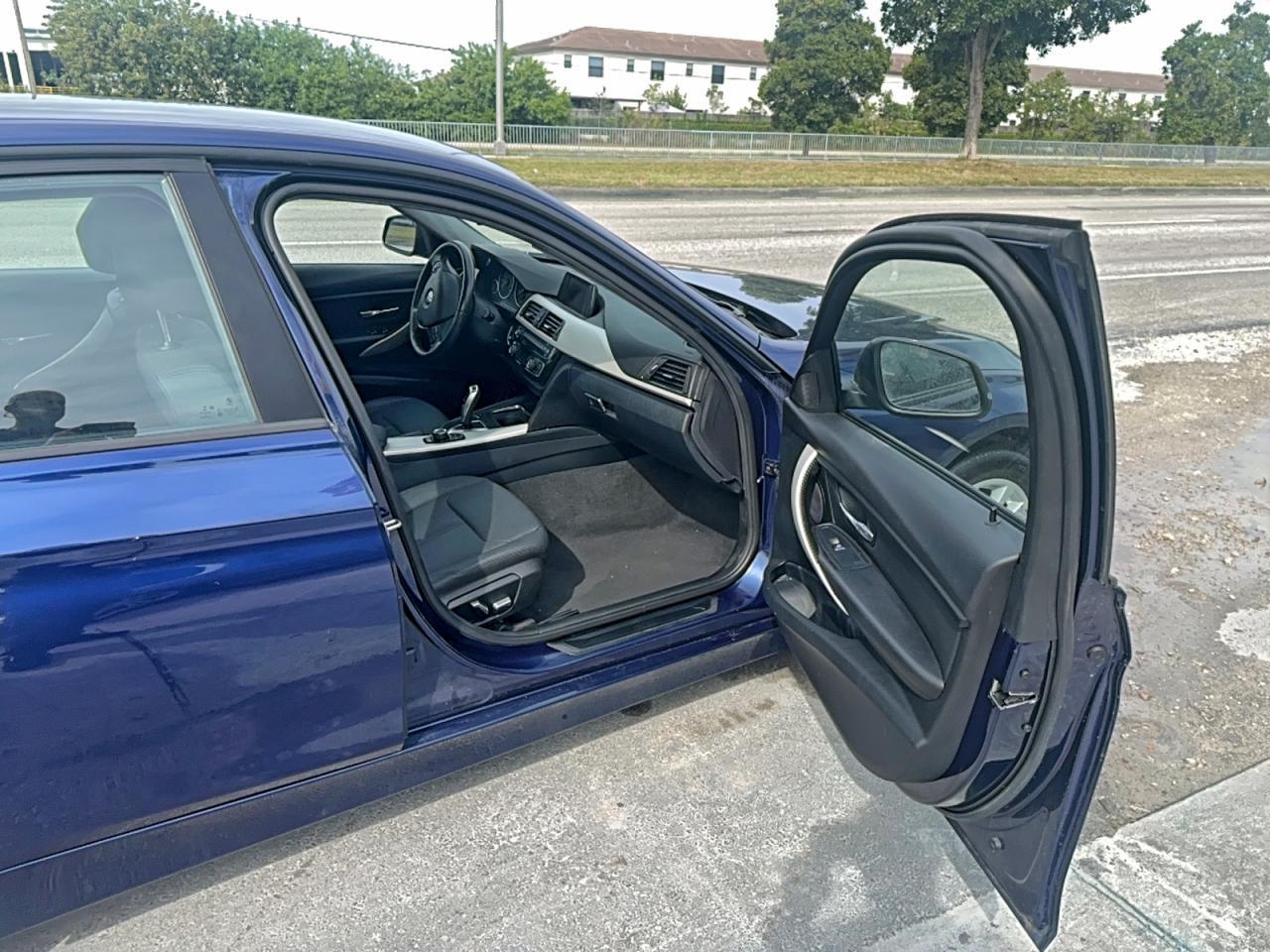 2018 BMW 320 I - Image 5