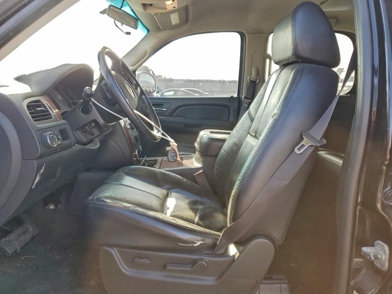 2007 Chevrolet Tahoe C1500 - Image 7