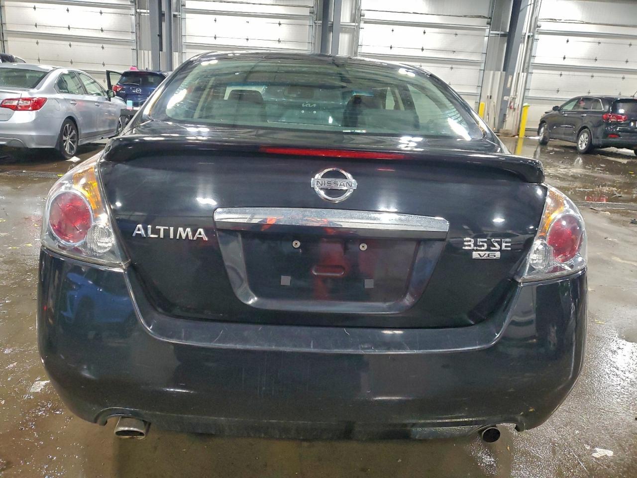 2008 Nissan Altima 3.5Se - Image 6