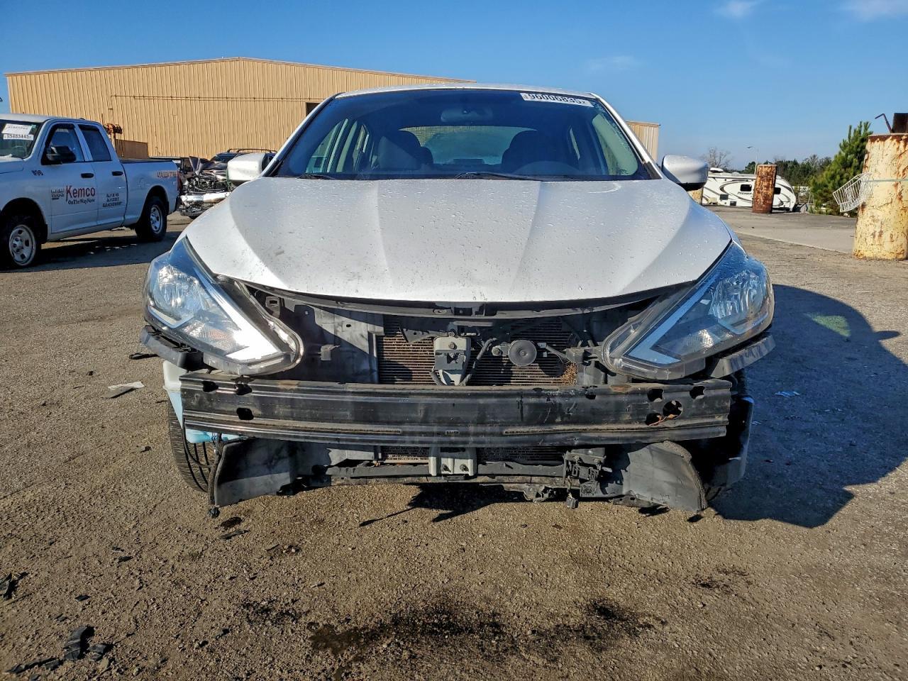 2018 Nissan Sentra S - Image 5