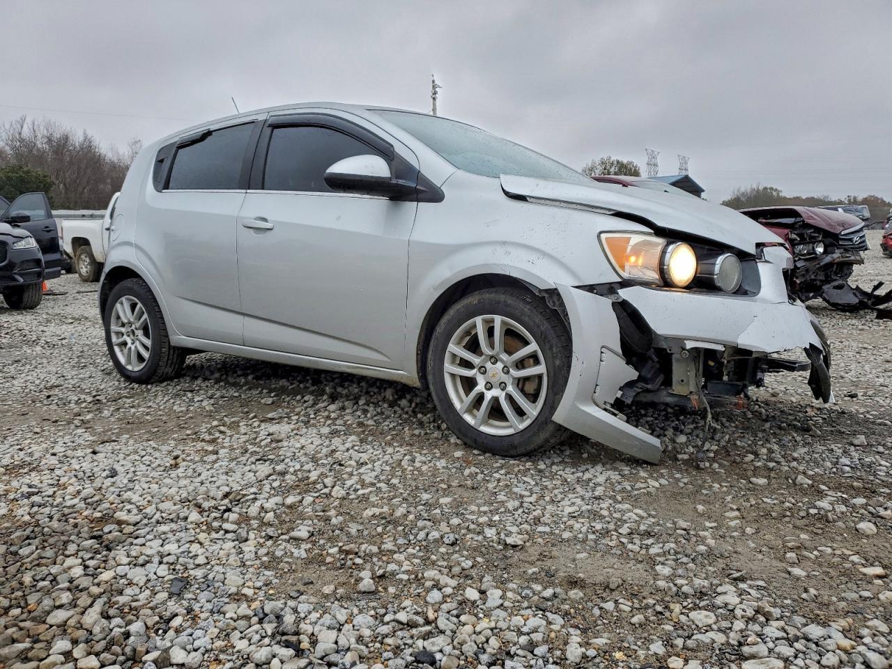 2012 Chevrolet Sonic Lt - Image 4