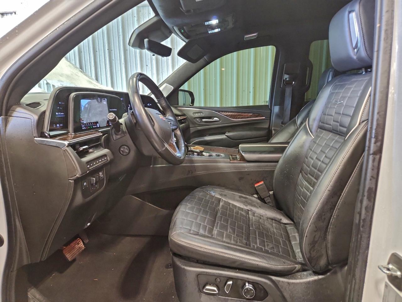 2021 Cadillac Escalade Sport Platinum - Image 7