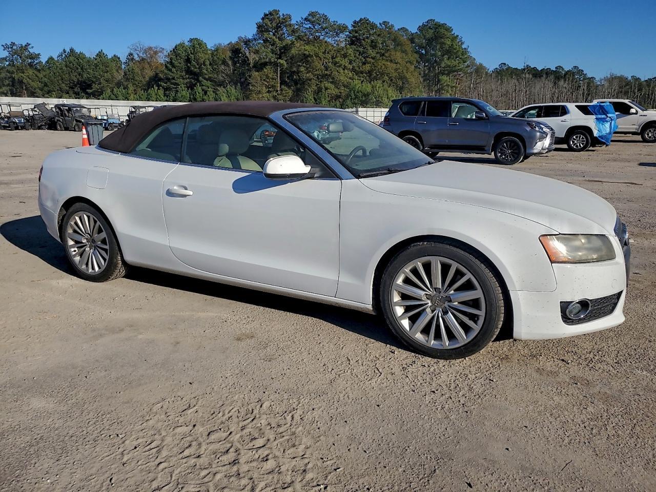 2010 Audi A5 Premium Plus - Image 4