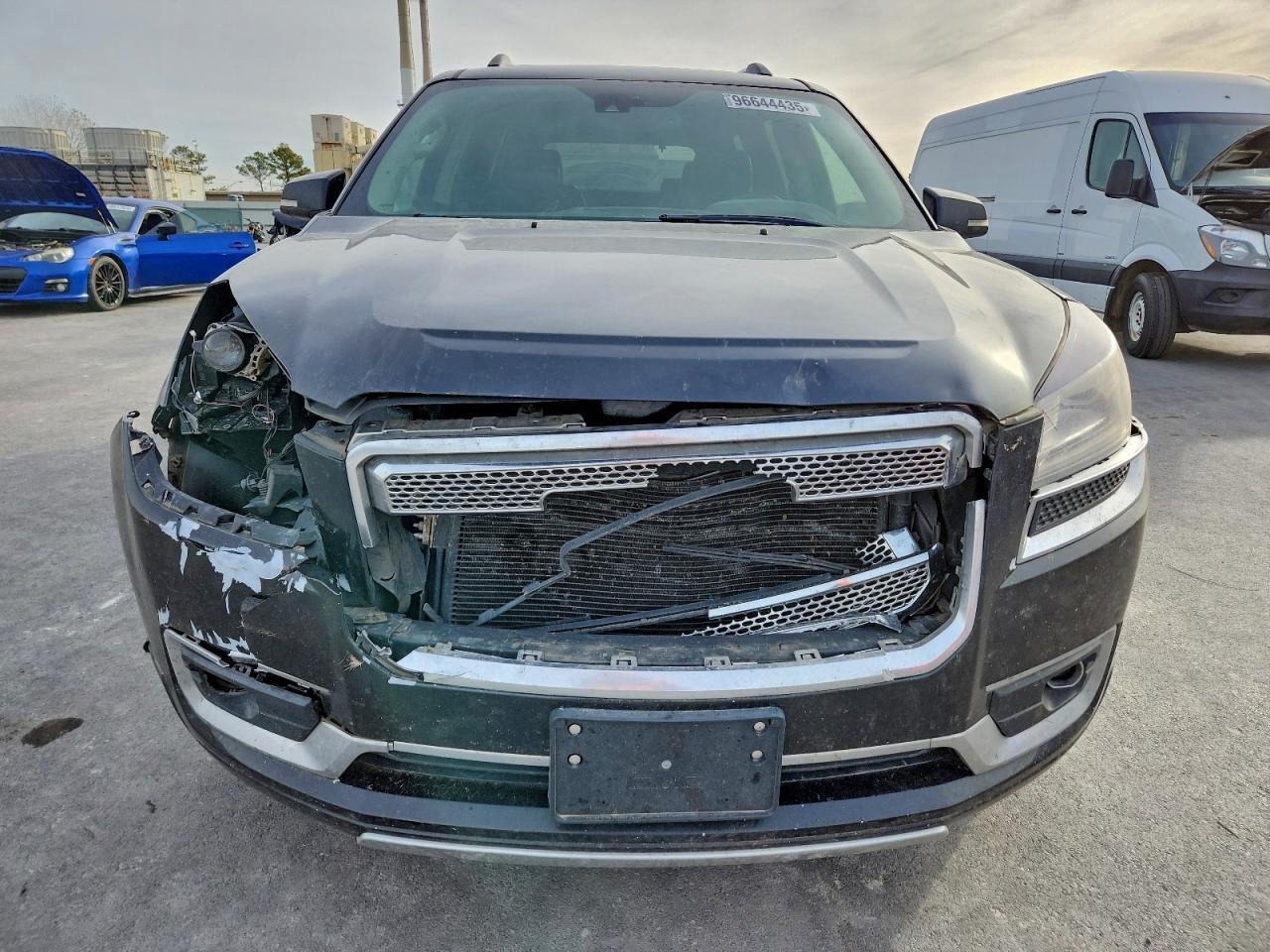 2014 GMC Acadia Denali - Image 5