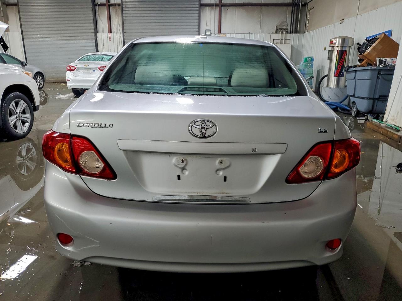 2010 Toyota Corolla Le - Image 6