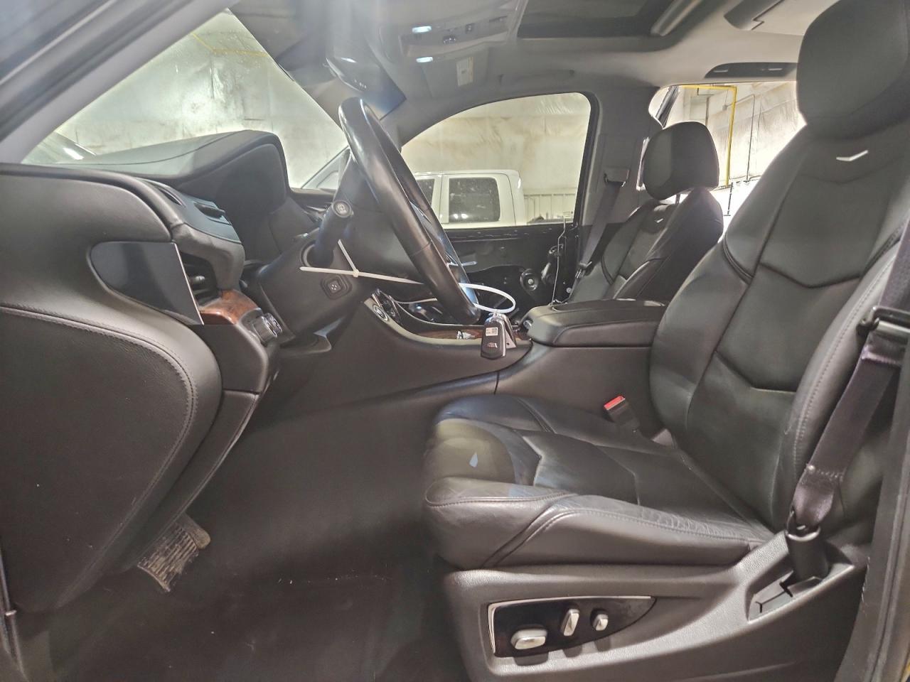 2016 Cadillac Escalade Esv Premium - Image 7