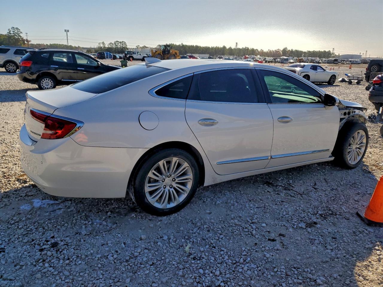 2018 Buick Lacrosse Essence - Фото 3