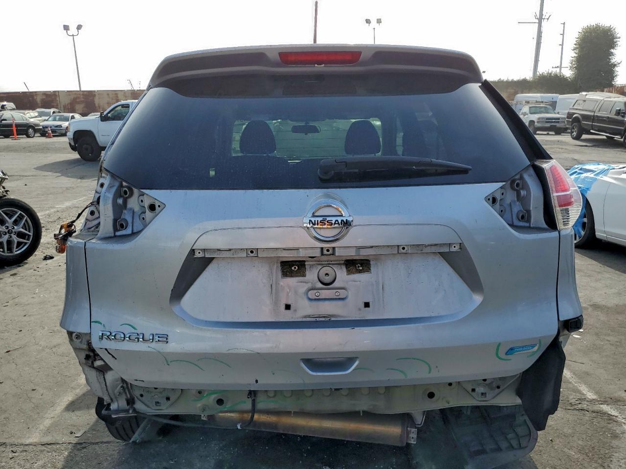 2014 Nissan Rogue S - Фото 6