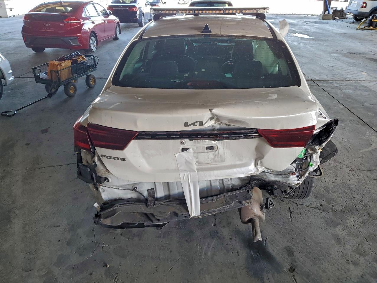 2024 Kia Forte Lx - Фото 6