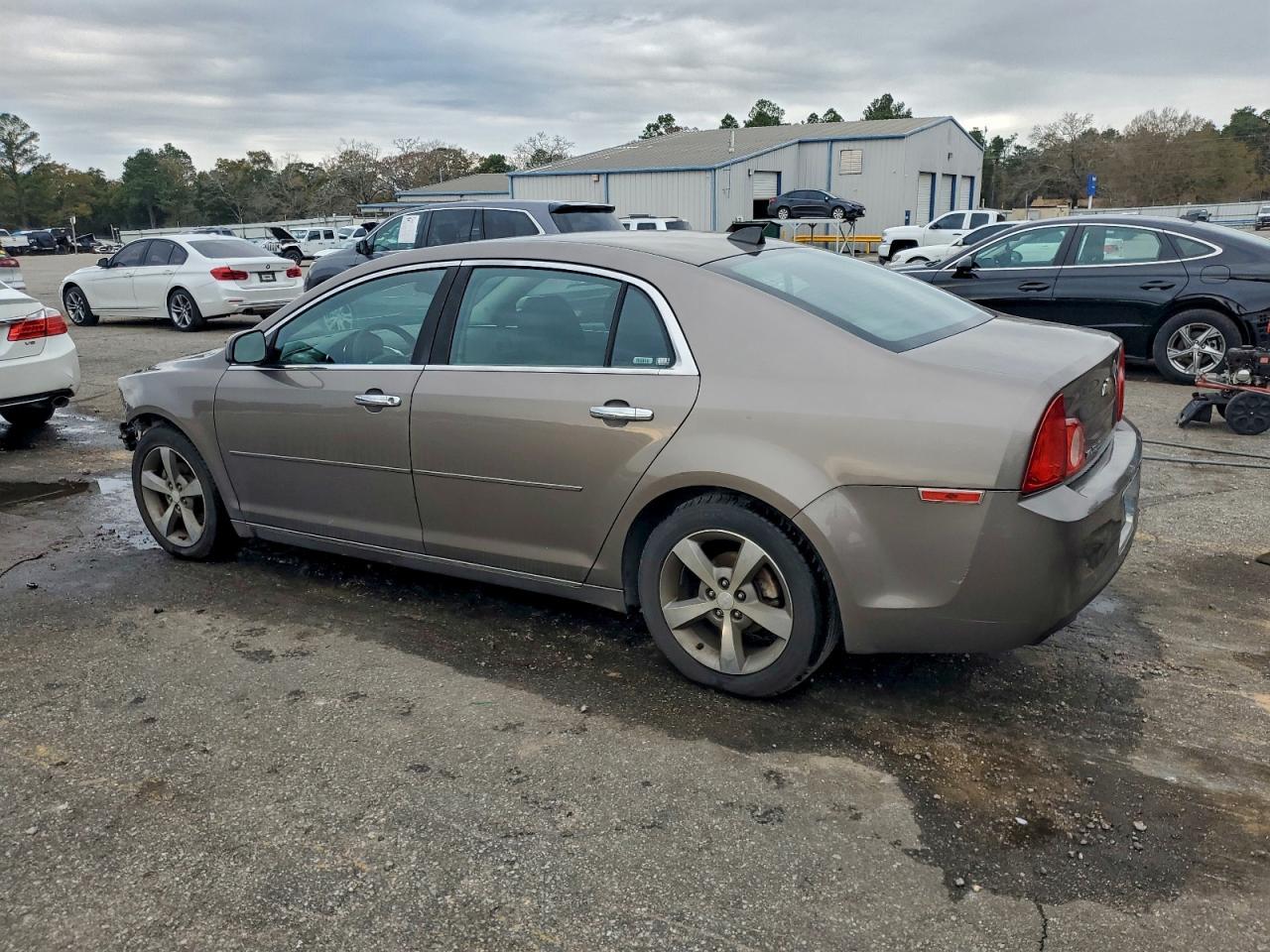 2012 Chevrolet Malibu 1Lt - Фото 2