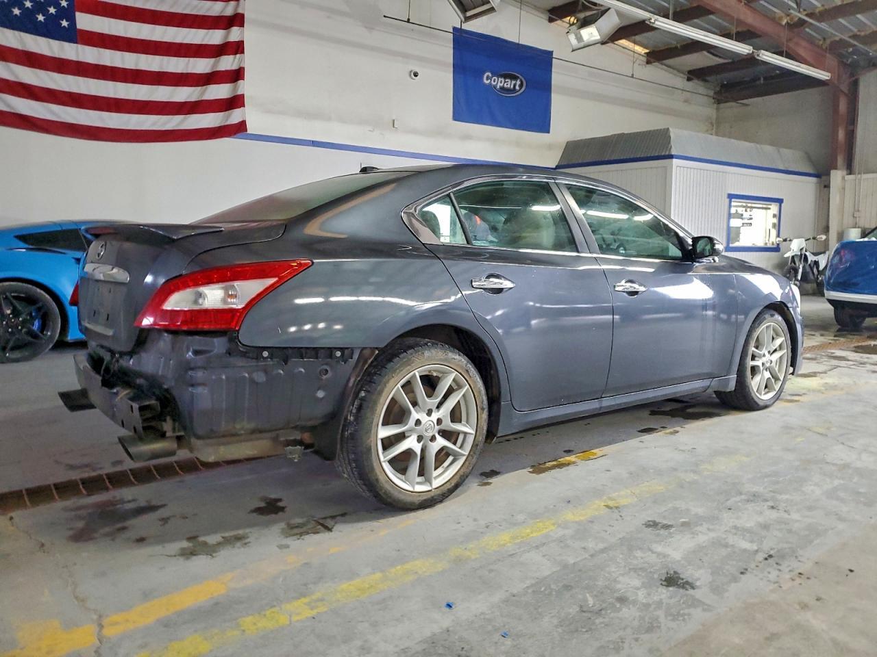 2010 Nissan Maxima S - Фото 3