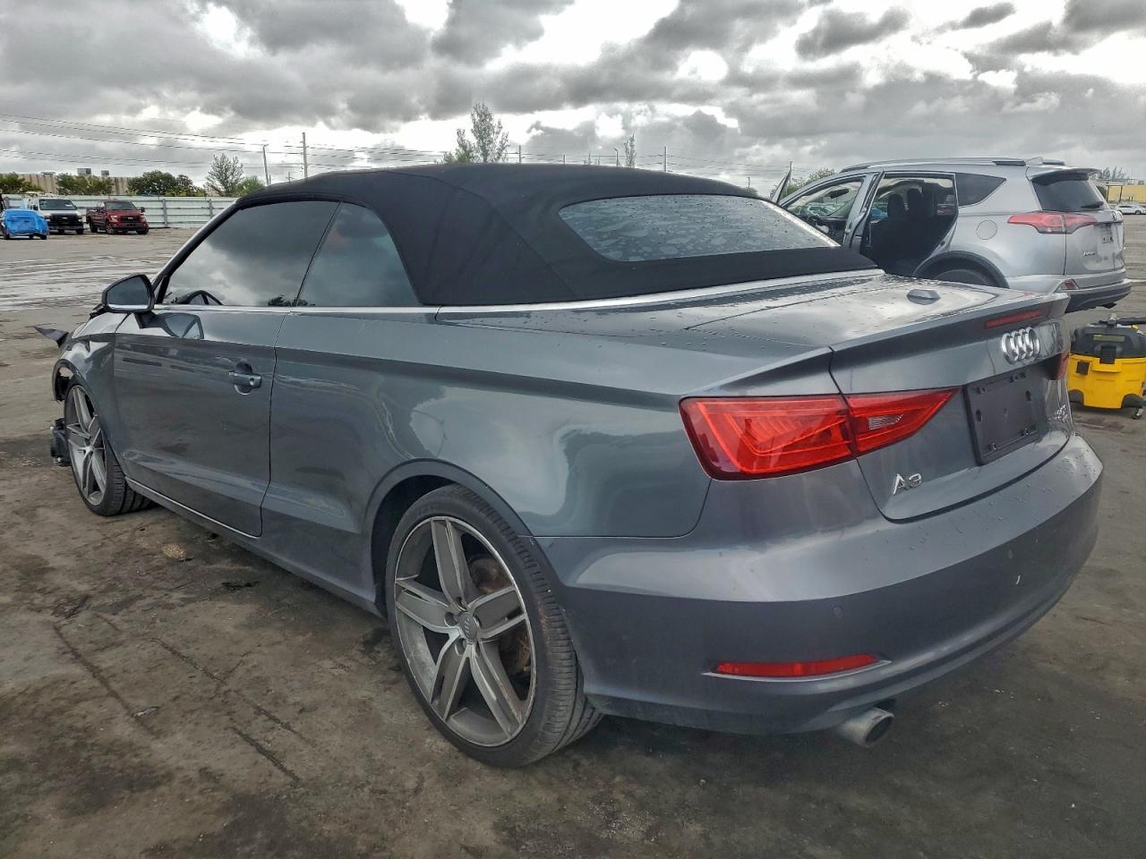 2015 Audi A3 Premium Plus - Фото 2