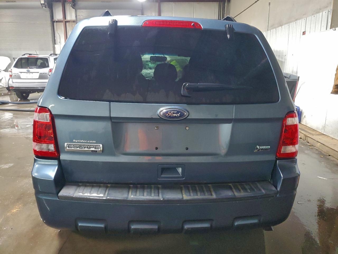 2011 Ford Escape Xlt - Image 6