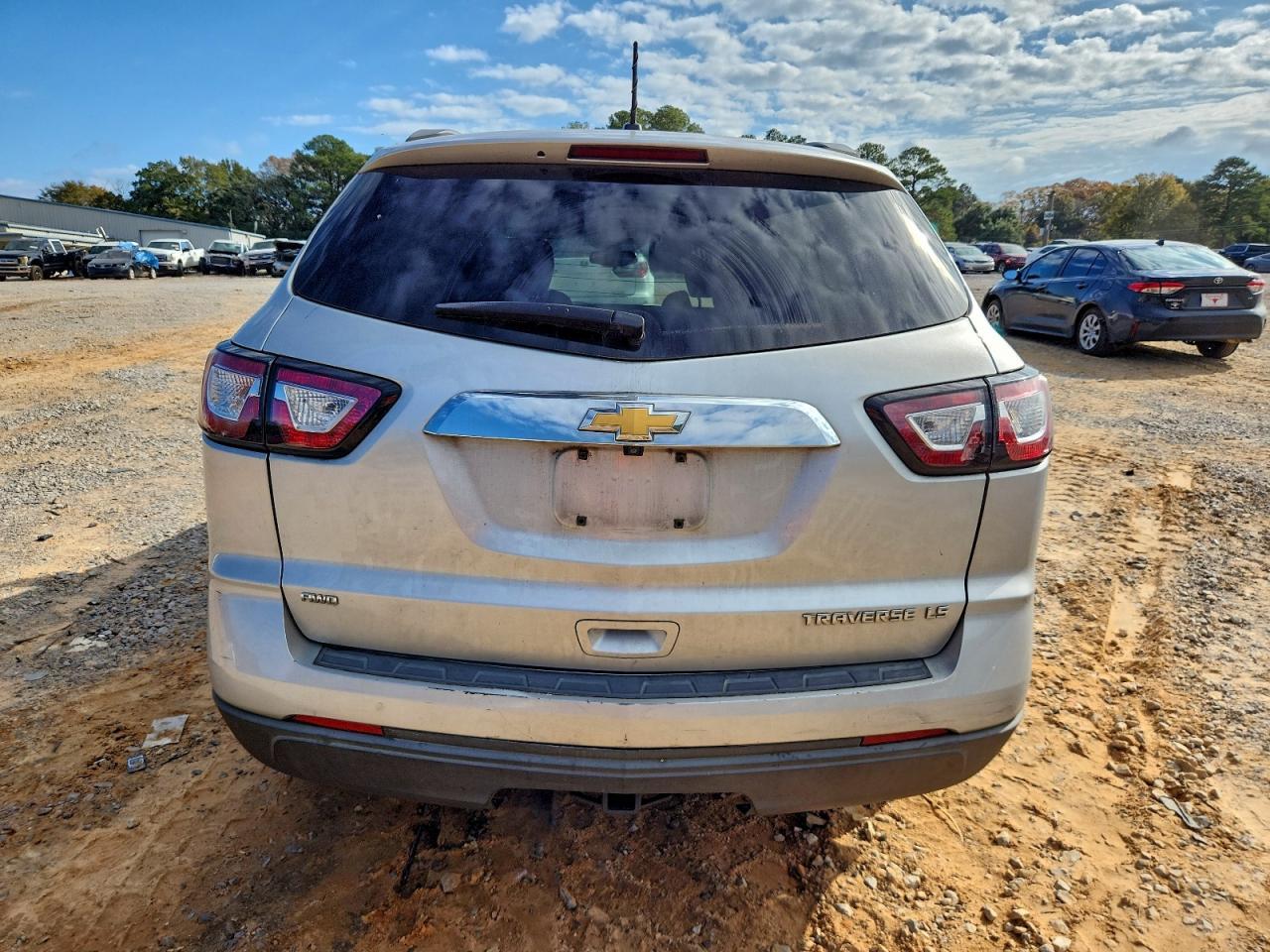 2015 Chevrolet Traverse Ls - Фото 6