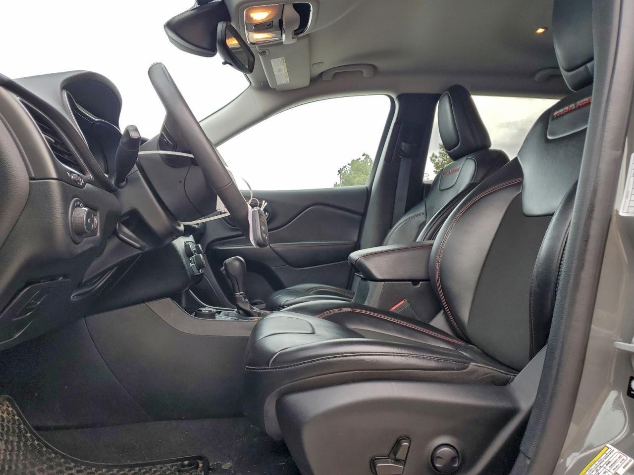 2022 Jeep Cherokee Trailhawk - Image 7