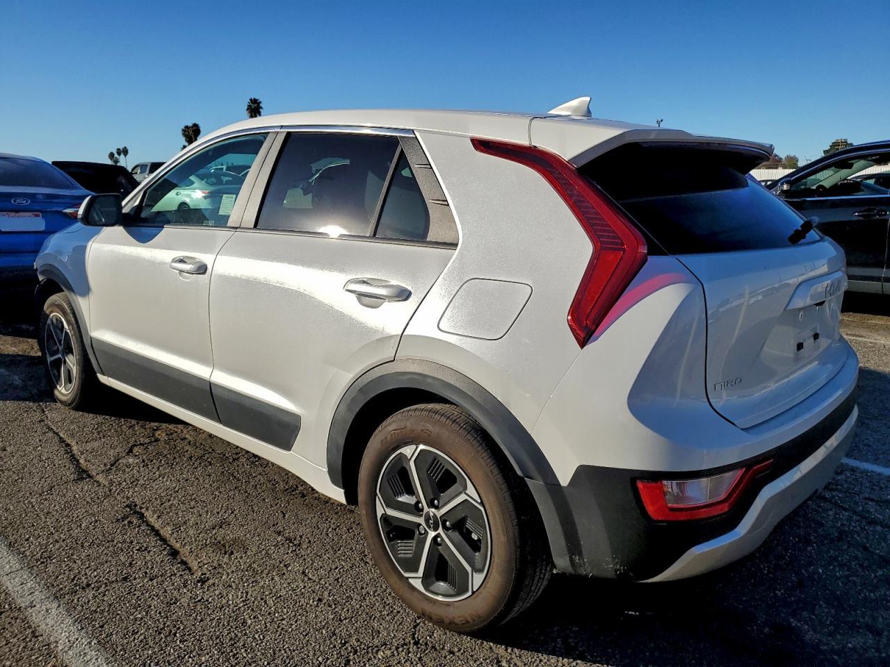 2025 Kia Niro Lx - Фото 2