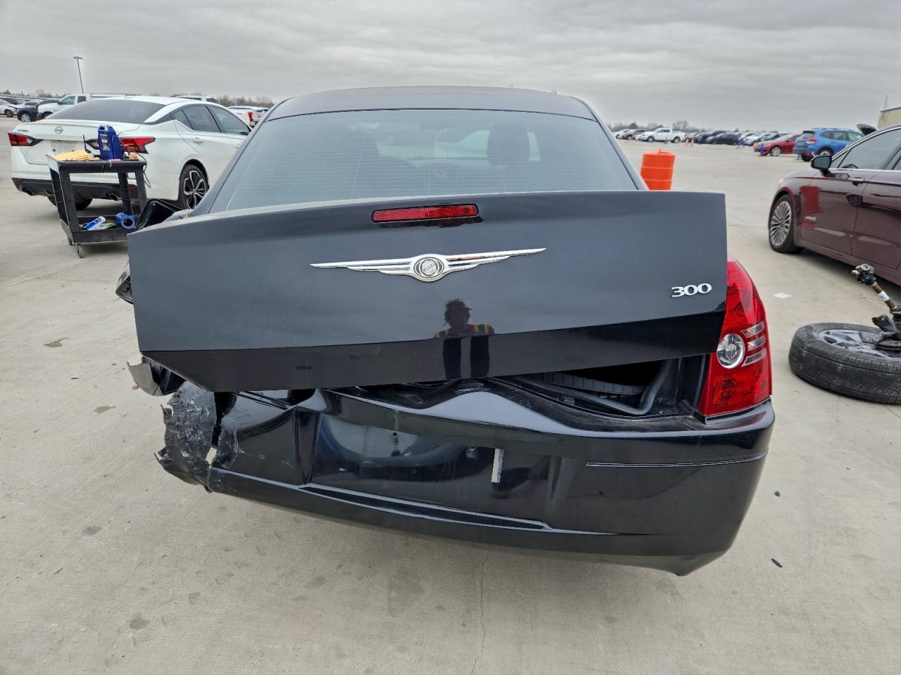 2009 Chrysler 300 Lx - Фото 6