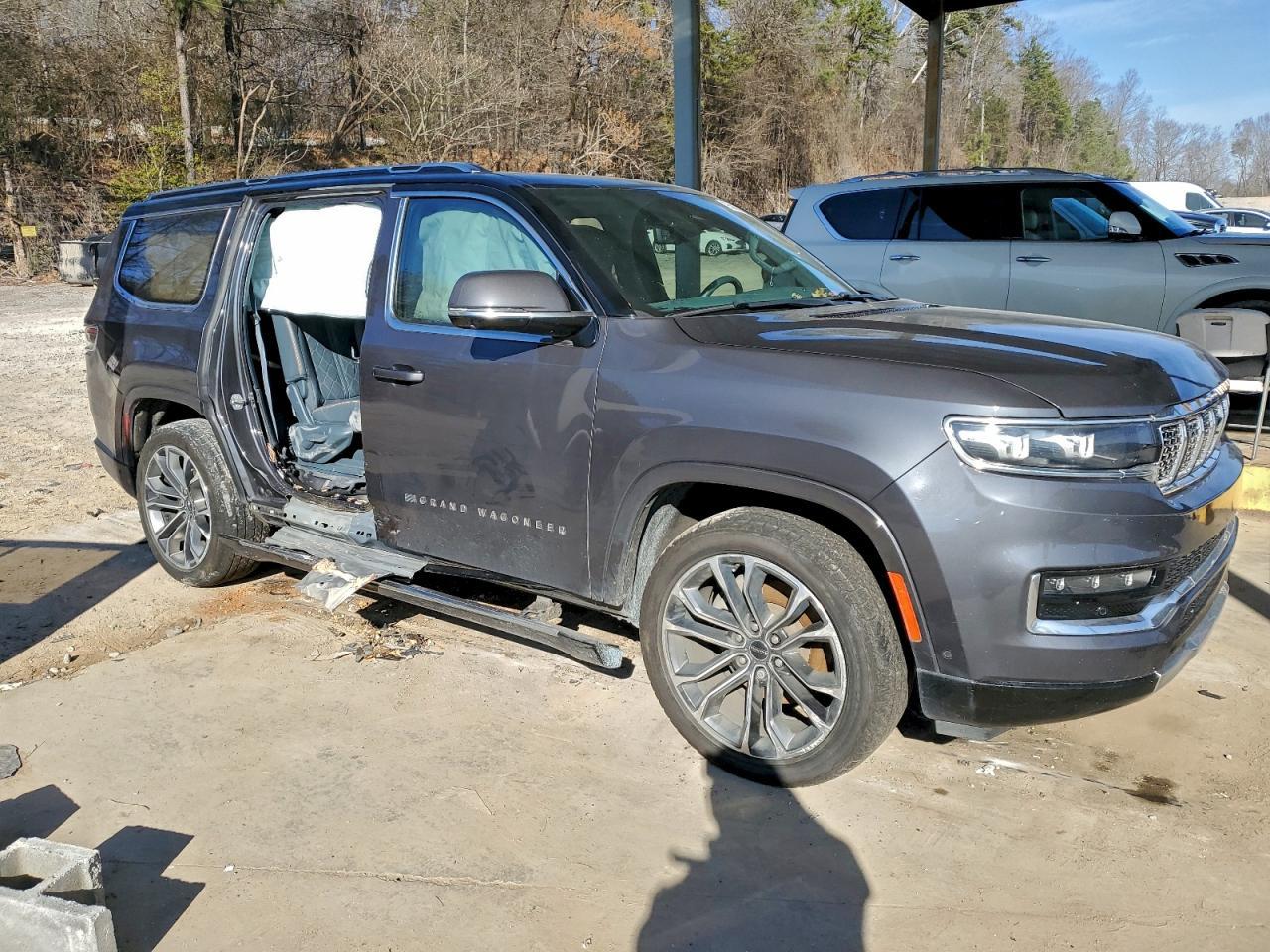 2022 Jeep Grand Wagoneer Series Iii - Image 4