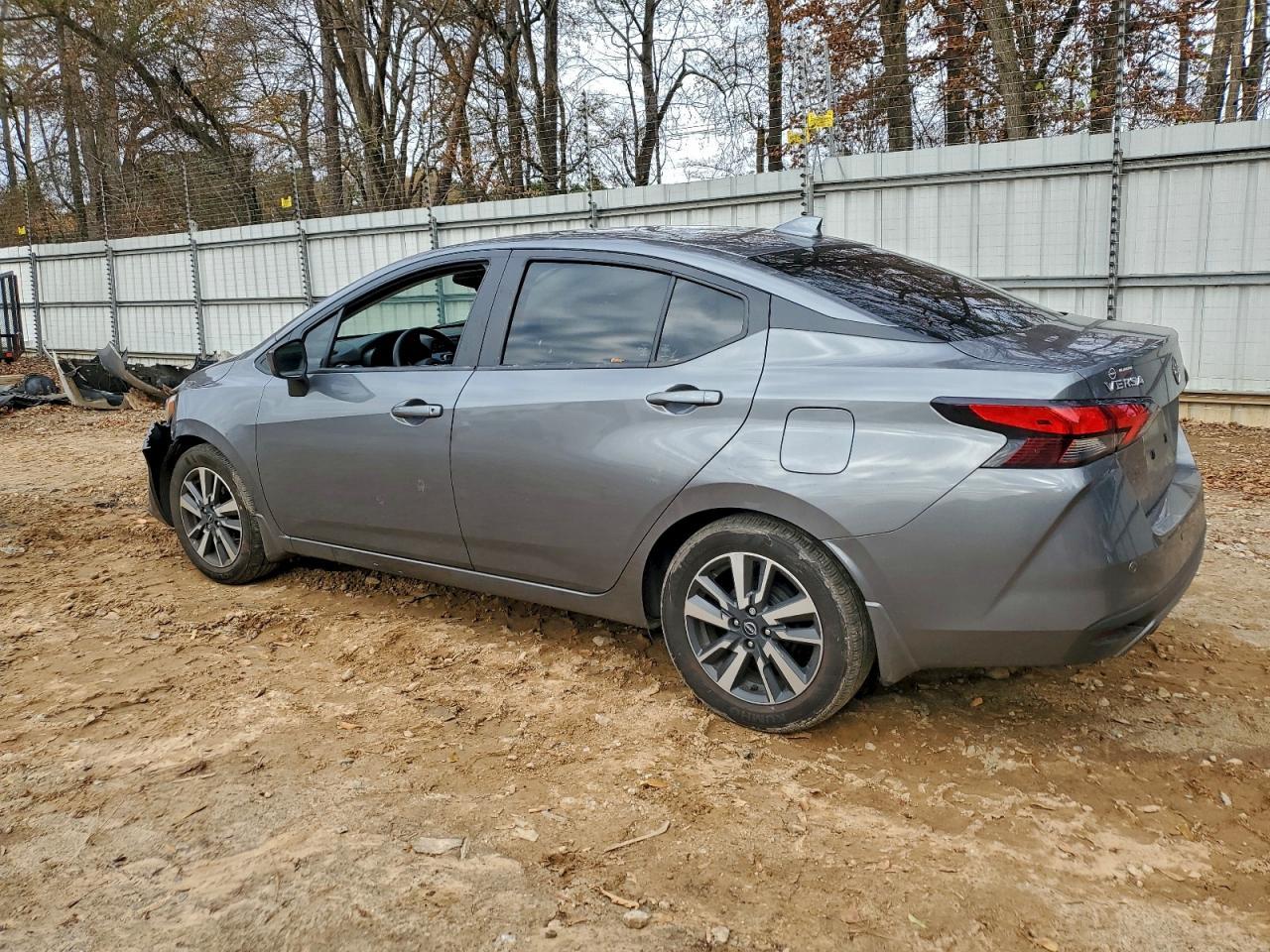 2024 Nissan Versa Sv - Image 2