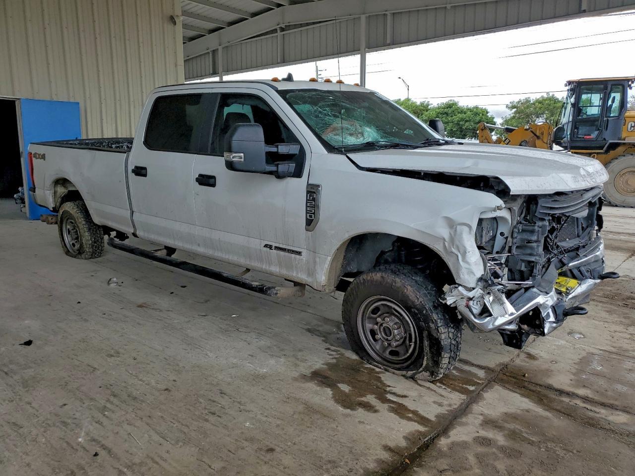 2019 Ford F250 Super Duty - Image 4
