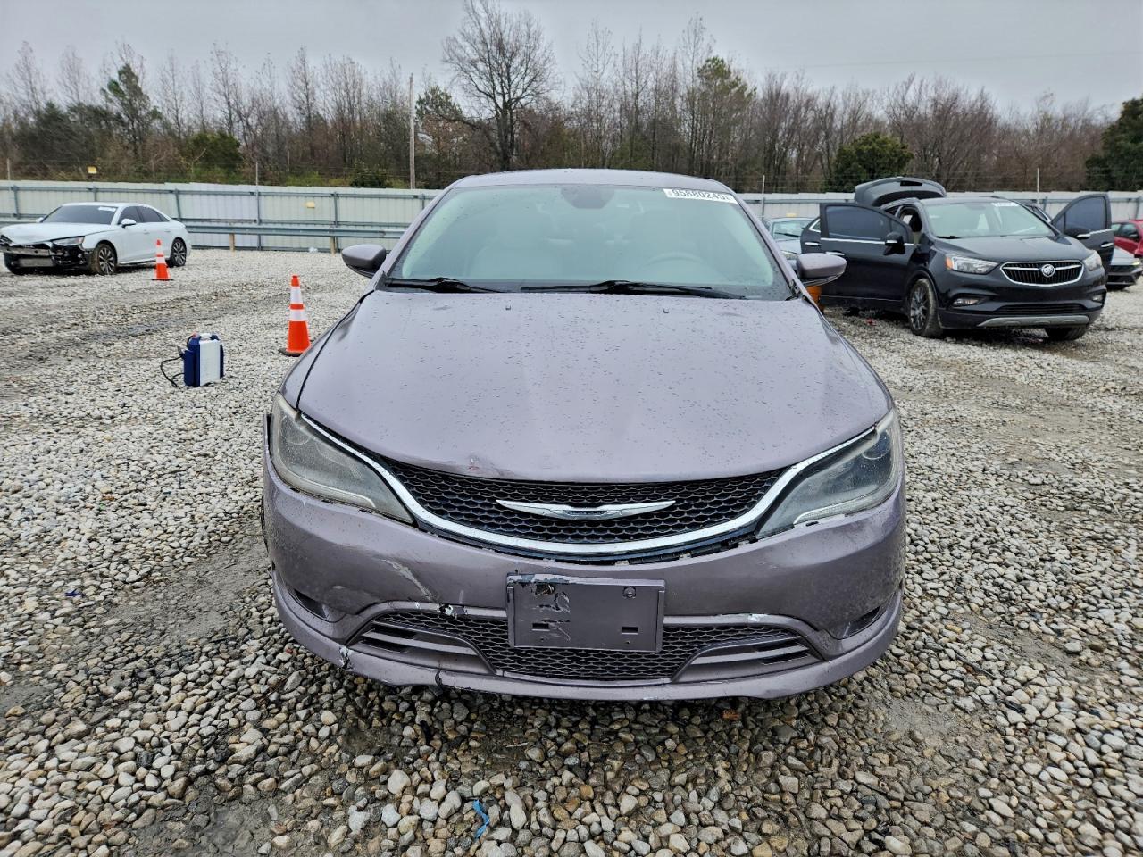 2015 Chrysler 200 C - Image 5
