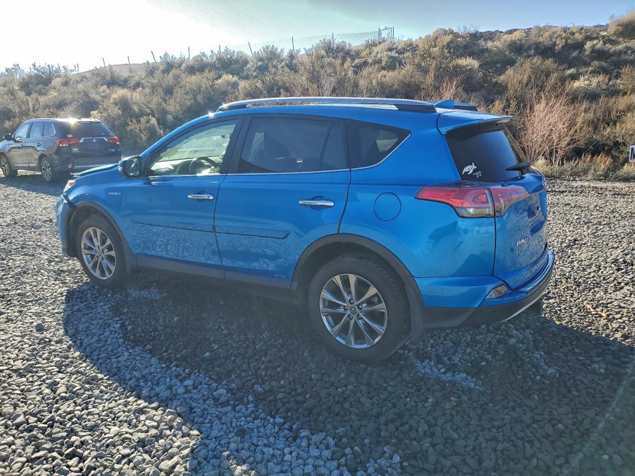 2017 Toyota Rav4 Hv Limited - Фото 2