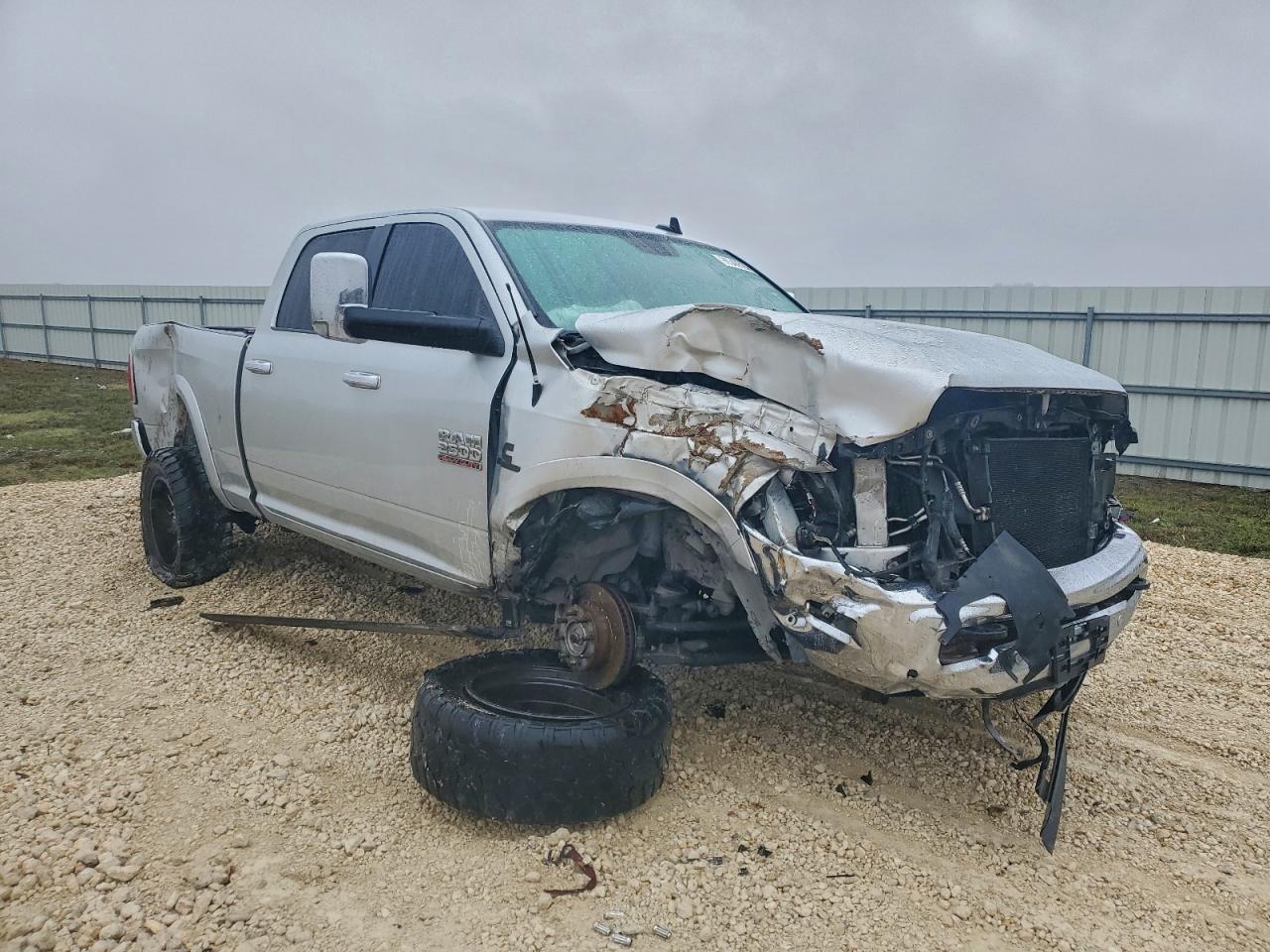 2017 Ram 2500 Laramie - Фото 4