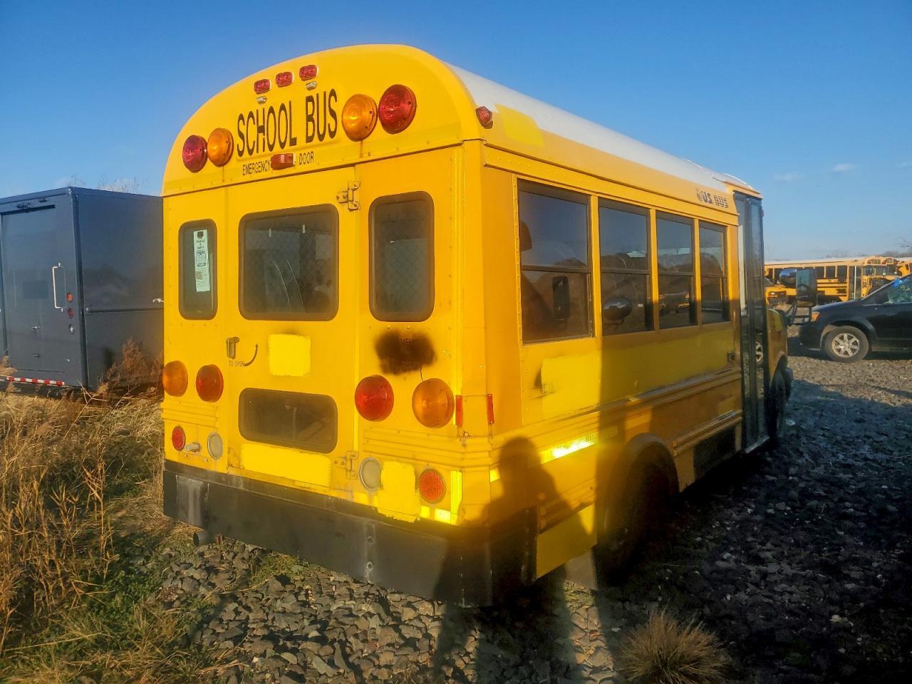 2006 Bluebird Micro Bird G3500 - School Bus - Image 4