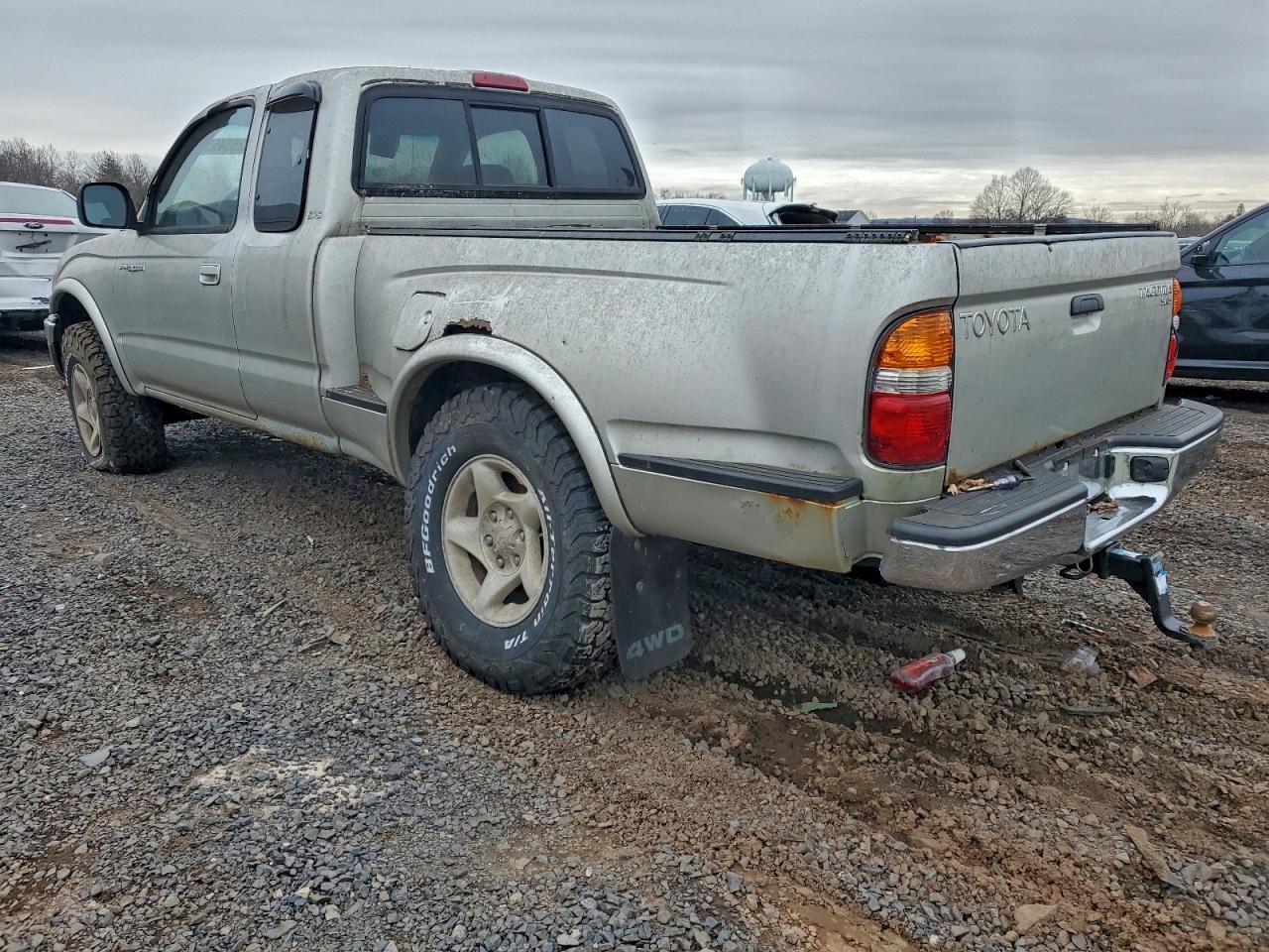 2001 Toyota Tacoma - Image 2