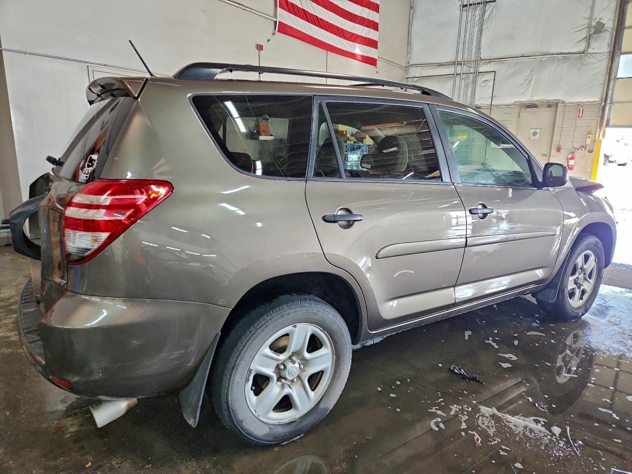 2011 Toyota Rav4 - Фото 3