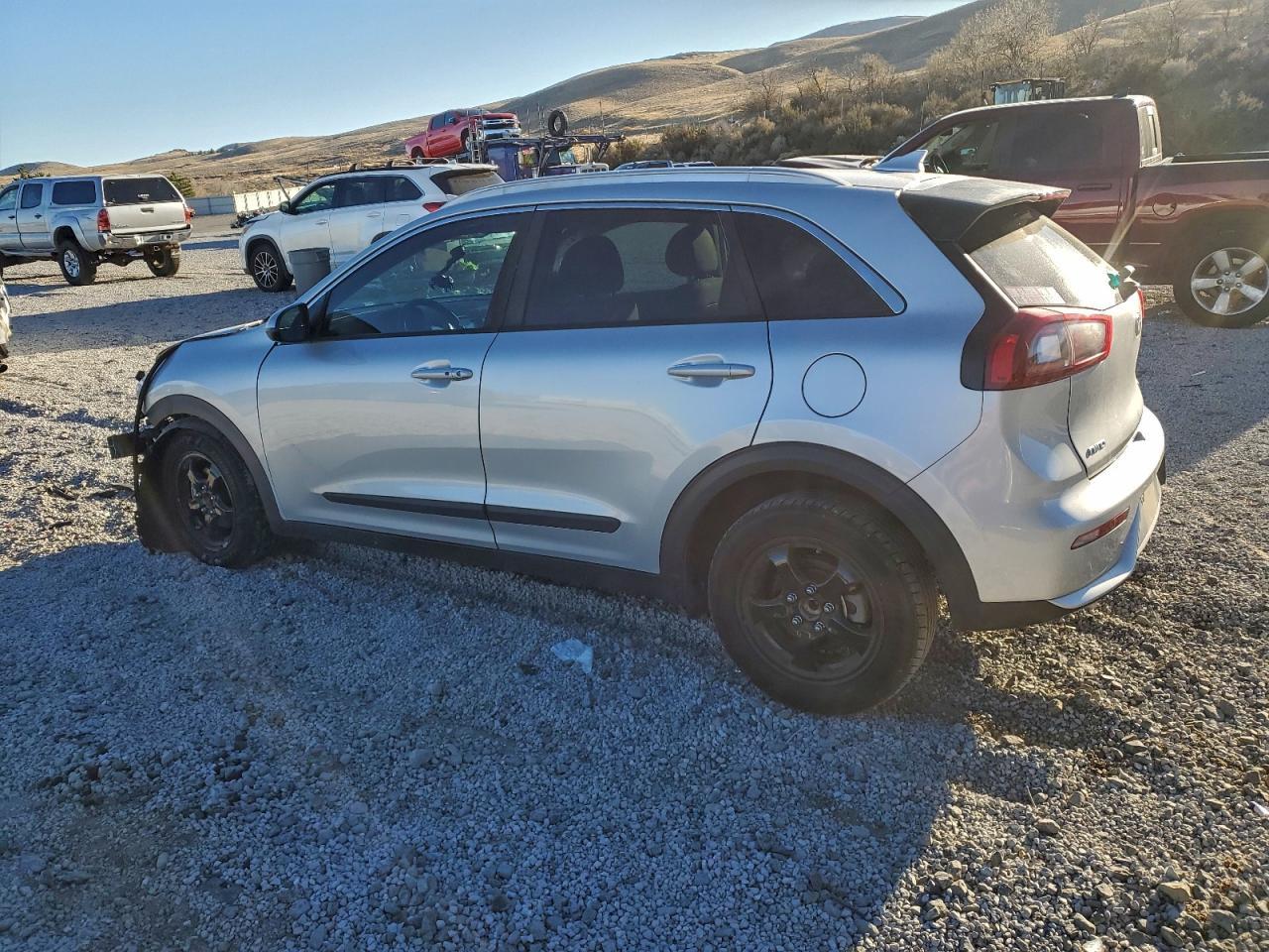 2017 Kia Niro Fe - Фото 2