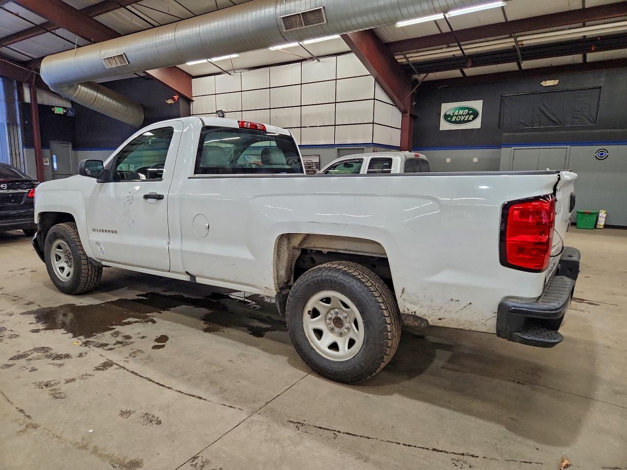 2016 Chevrolet Silverado C1500 - Фото 2