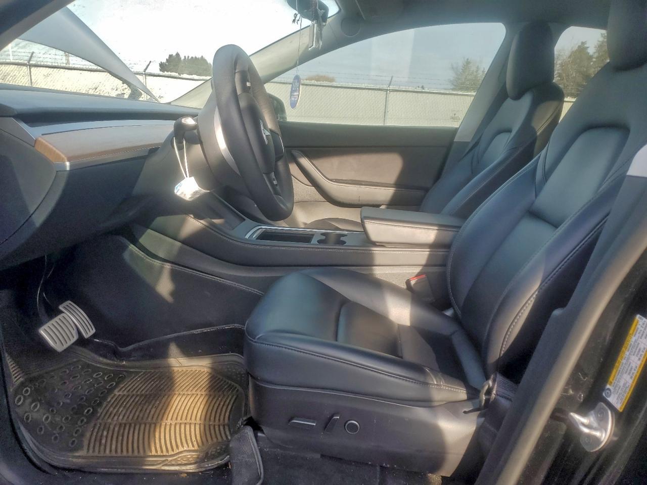 2022 Tesla Model Y - Фото 7