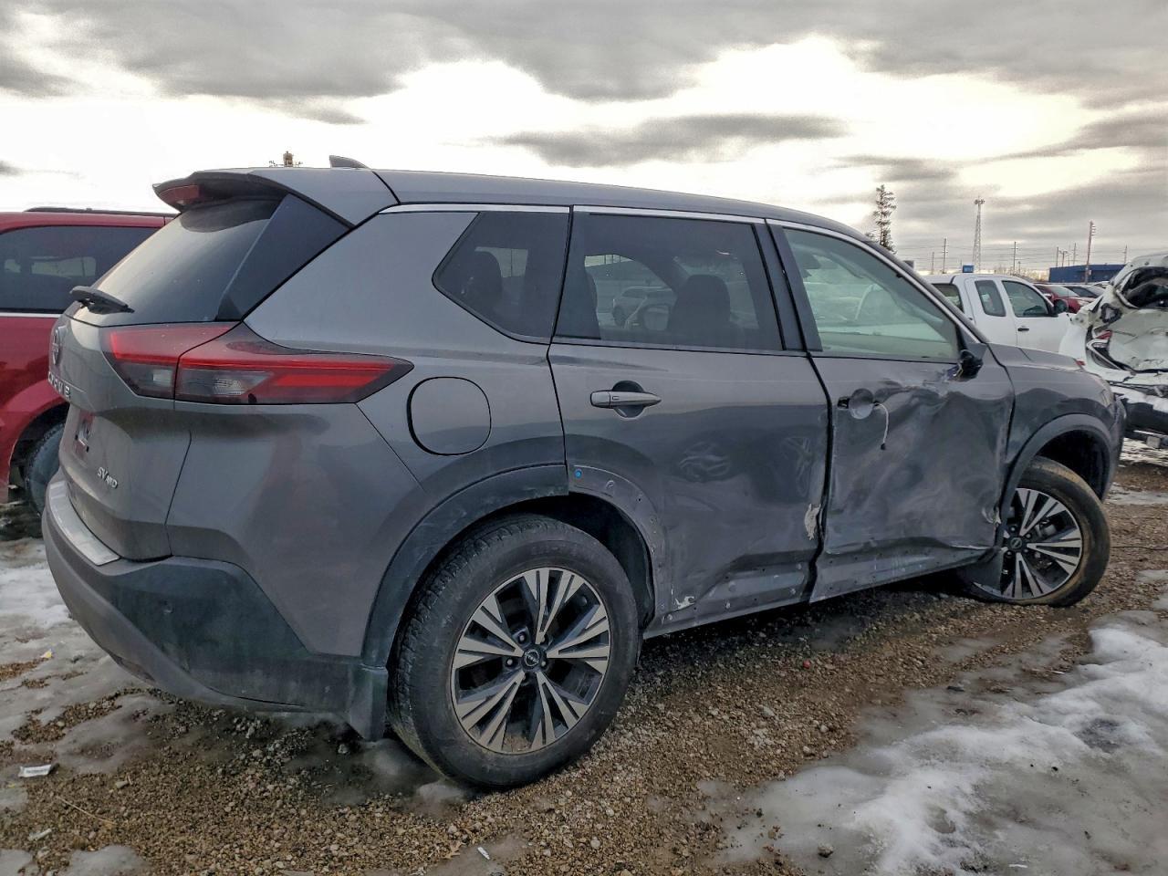 2023 Nissan Rogue Sv - Фото 3