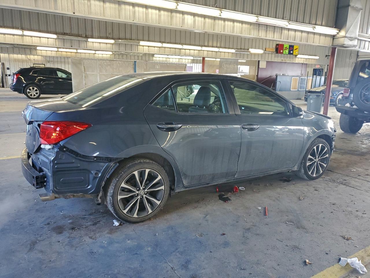2019 Toyota Corolla L - Фото 3