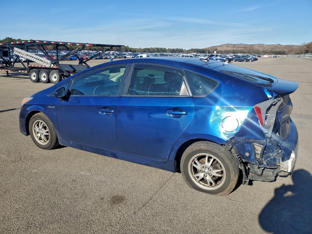 2011 Toyota Prius - Фото 2