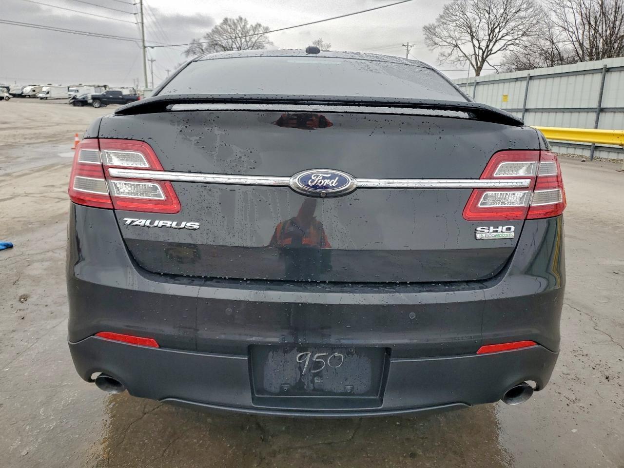 2014 Ford Taurus Sho - Image 6