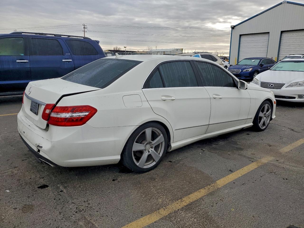 2011 Mercedes-Benz E 350 - Image 3