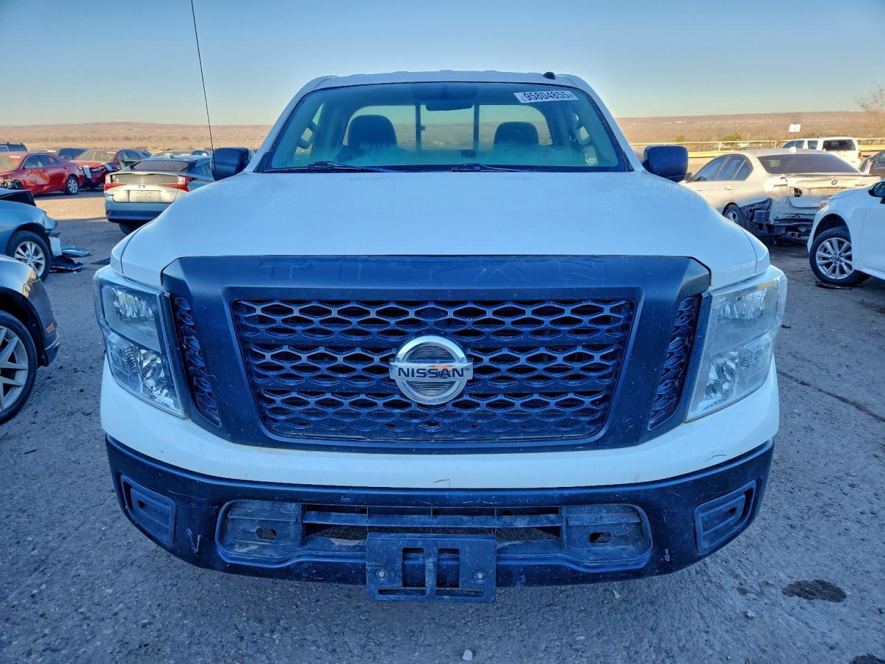 2019 Nissan Titan S - Фото 5